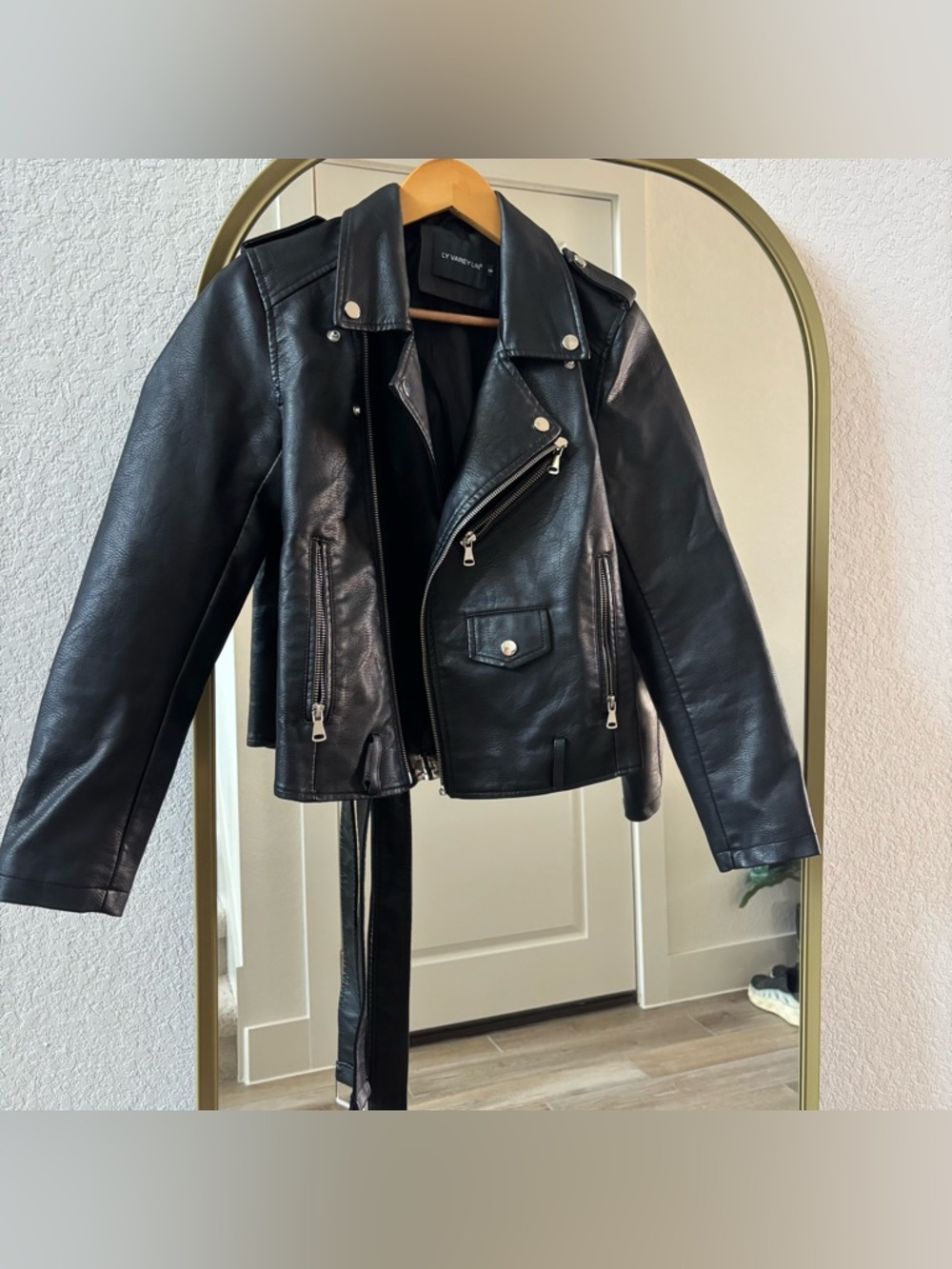 Varey Lin women's faux leather motorcycle jacket size small